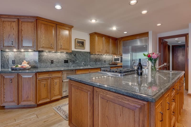 經典黑幫電影《教父 The Godfather》續集電影中的別墅莊園正式開放出售