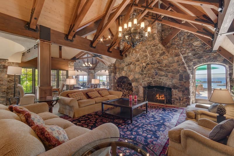 經典黑幫電影《教父 The Godfather》續集電影中的別墅莊園正式開放出售