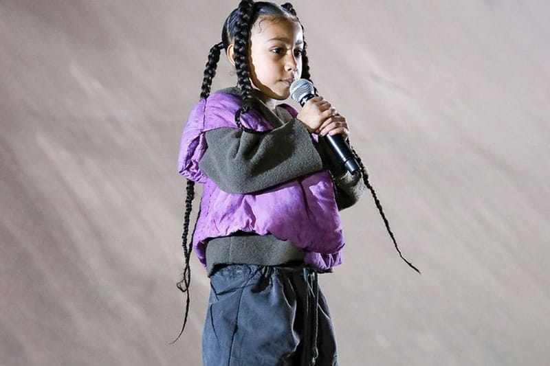 巴黎時裝周 − YEEZY Season 8 時裝大秀正式登場