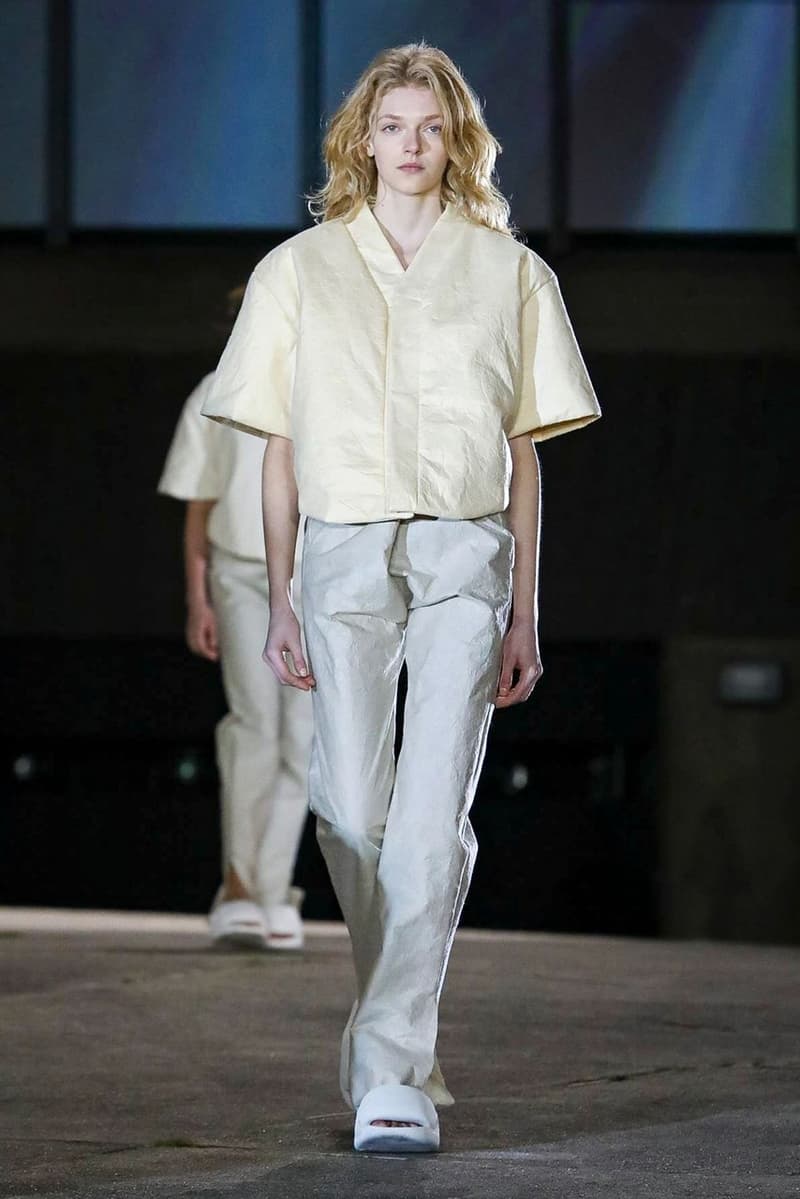 巴黎時裝周 − YEEZY Season 8 時裝大秀正式登場