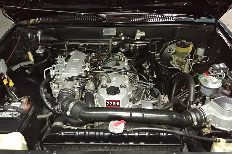 逼近《回到未來》原版 − 1985 Toyota SR5 貨卡全新改裝款式現正進行拍賣