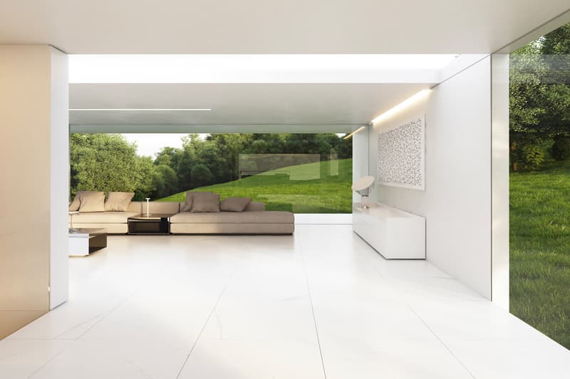 走進斜坡上的稜角建築：Benahavis House