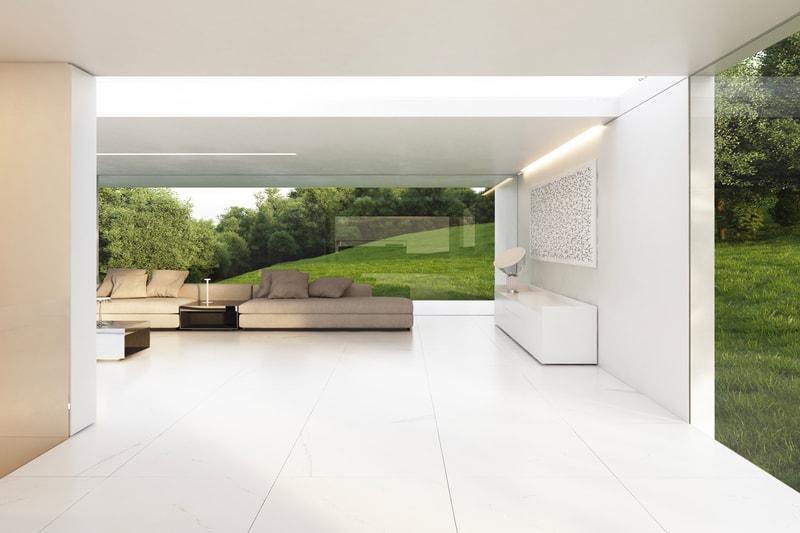 走進斜坡上的稜角建築：Benahavis House
