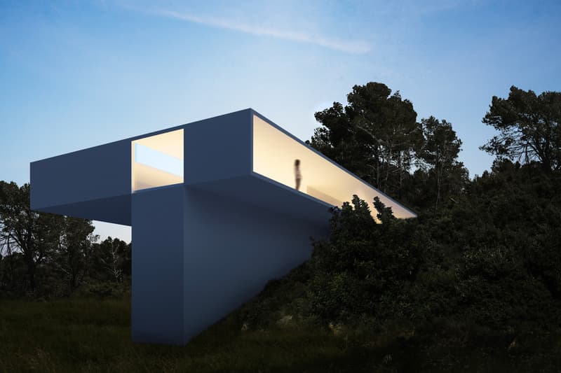 走進斜坡上的稜角建築：Benahavis House