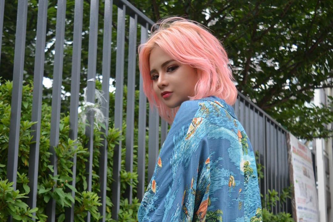 Supreme,Street Wear,Kylie Jenner,Sofia Richie,Bebe Rexha,Jill Jacobs,A BETTER FEELING,Bad Bunny,Snoop Dogg,Young Thug,J. Cole,Lil Peep,A$AP Rocky,STAYCOOLNYC,Billie Eillish,StockX,Converse,Reebok,Instagram,remake,YouTube,Borrow or Rob