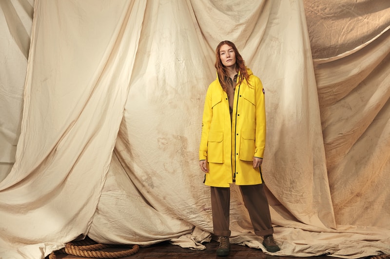 Canada Goose 推出 2020 春季舷外黄配色雨衣系列