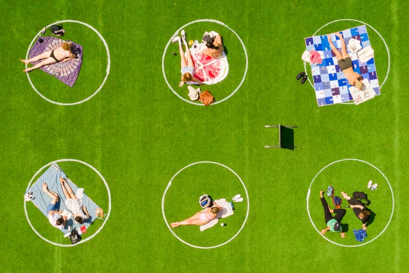 紐約 Domino Park 僅花費「$99 美分」即打造出別注「防疫公園」