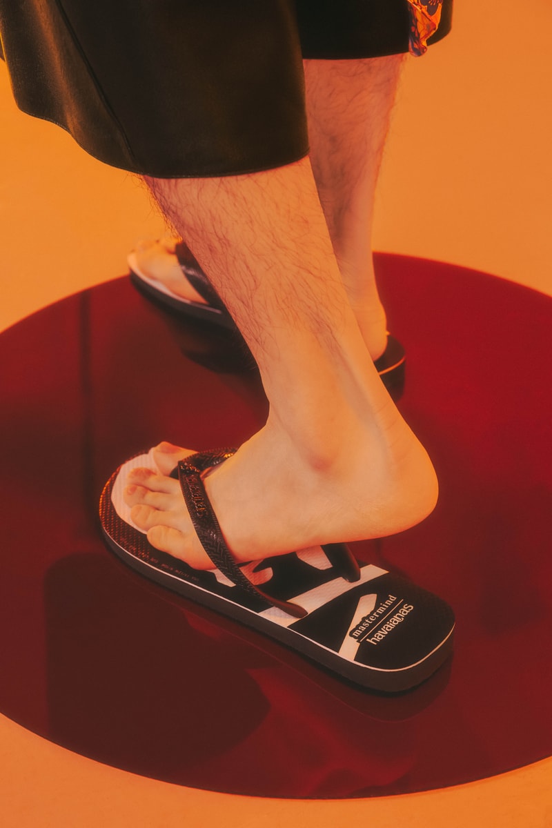 以街头时尚感重塑经典－Havaianas 联乘 mastermind JAPAN 拖鞋系列