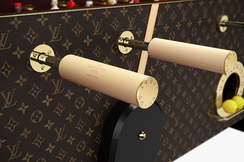 Louis Vuitton 推出全新手工定製奢華手足球台