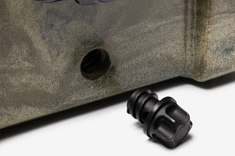 NEIGHBORHOOD 推出全新大理石紋路 30 公升冷藏箱