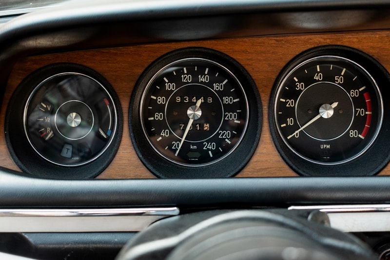 極罕 1972 年 BMW 3.0 CSL「Batmobile」進行拍賣