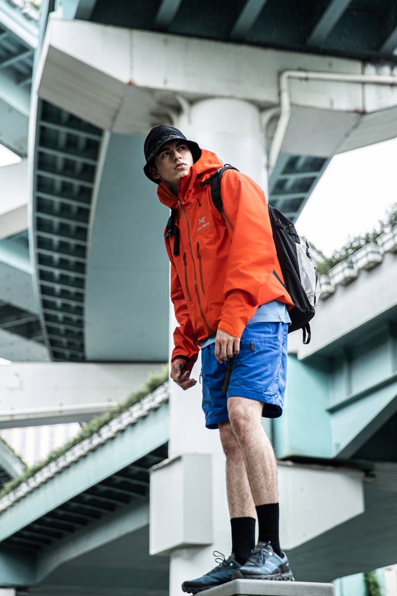 防雨也要有型，ARC'TERYX 呈现「黄梅天」造型指南