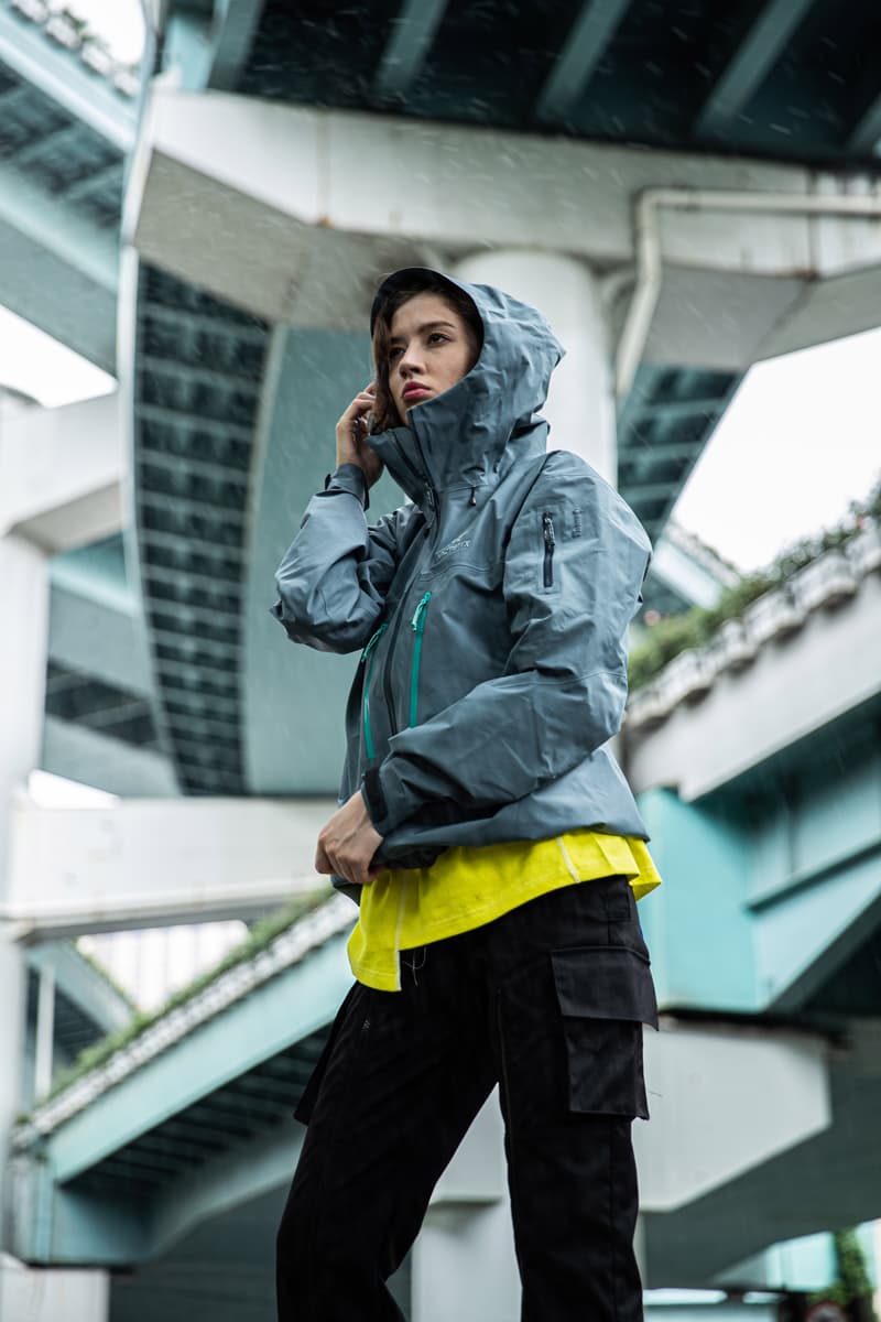 防雨也要有型，ARC'TERYX 呈现「黄梅天」造型指南