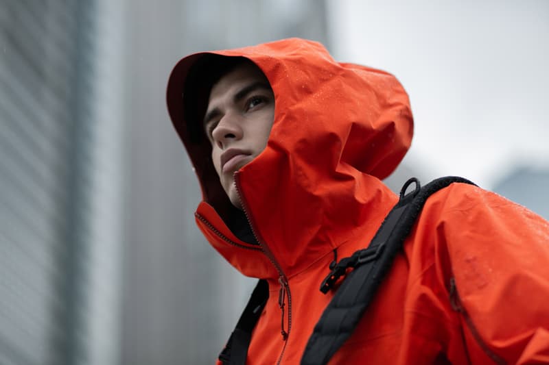 防雨也要有型，ARC'TERYX 呈现「黄梅天」造型指南