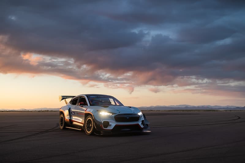 Ford 打造 1,400 匹馬力電能 Mustang MACH-E 原型車