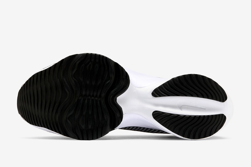 Nike Air Zoom Tempo NEXT% 全新黑白配色發佈