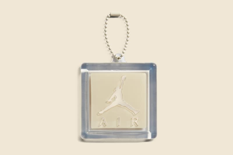 Off-White™ x Air Jordan 4「 Sail」鞋款官方圖輯正式公開