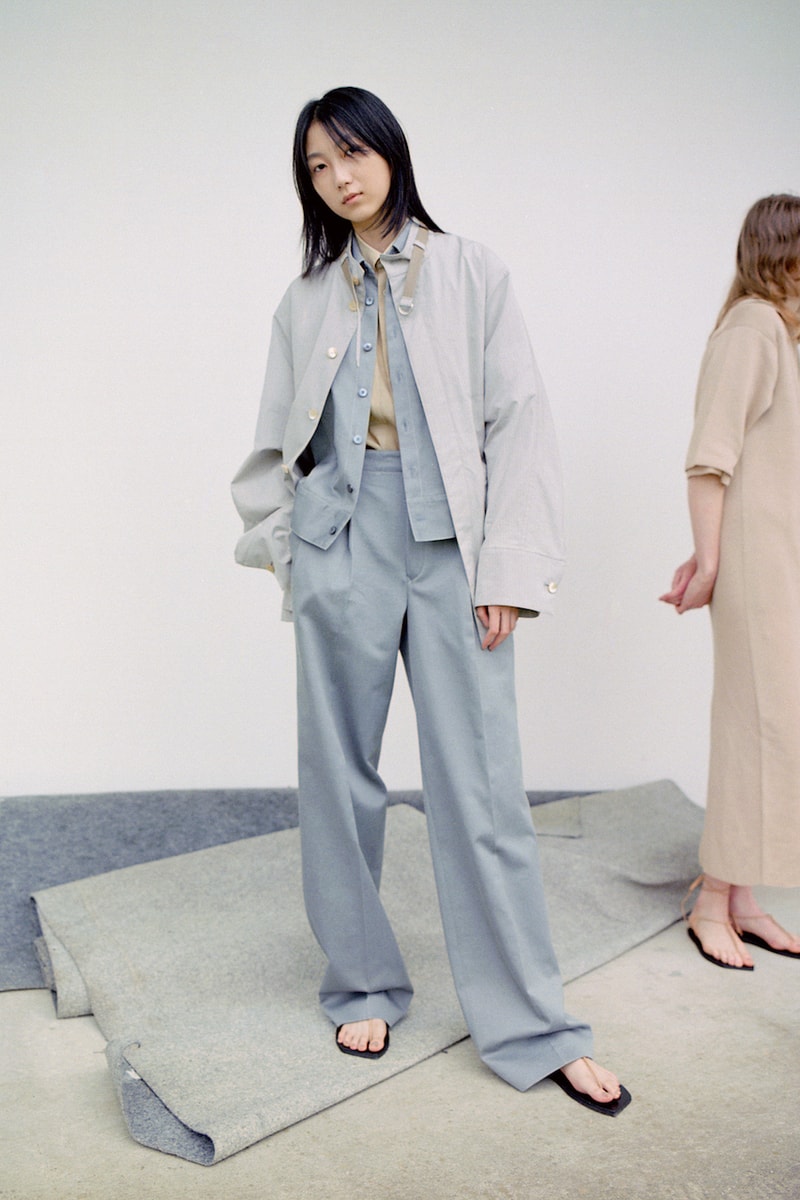 AURALEE 2021 春夏系列 Lookbook 正式發佈