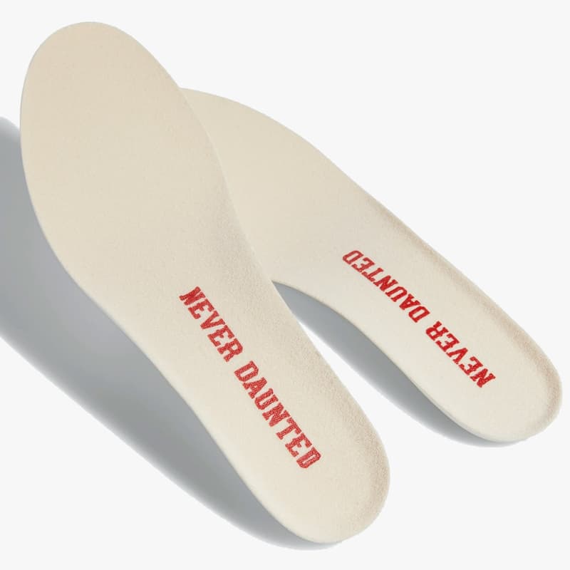 adidas UltraBOOST PE 系列推出 8 款全新 NCAA 配色