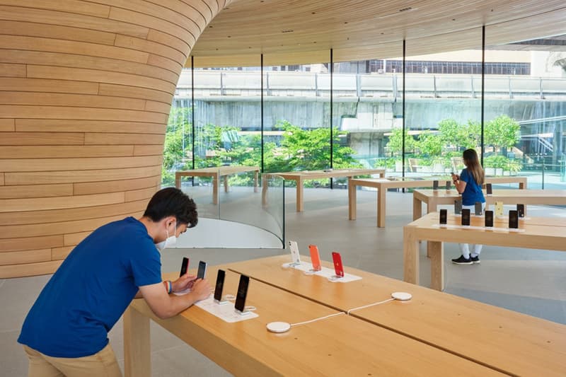 率先走進 Apple 於泰國曼谷最新零售店