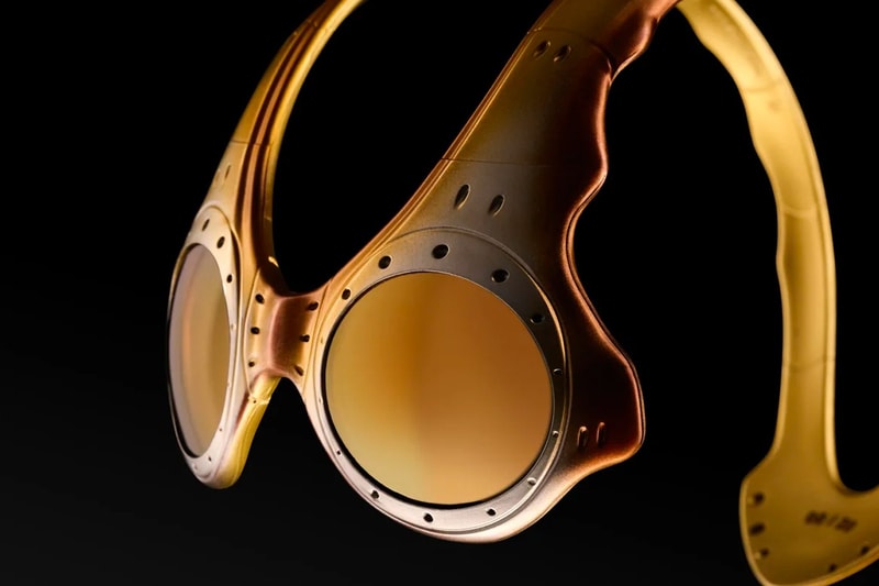 Oakley 發表經典泳鏡 OVERTHETOP 20 周年紀念版本「Precious Mettle」