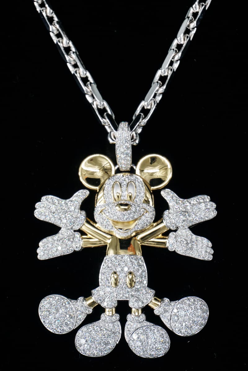 POP INFINITY Art Collectibles 联名「Snow Angel Mickey」系列即将登场