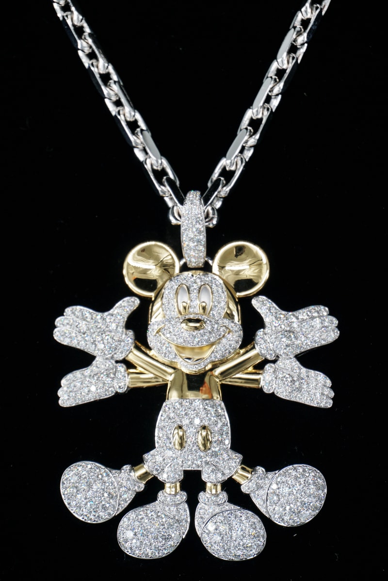 POP INFINITY Art Collectibles 联名「Snow Angel Mickey」系列即将登场