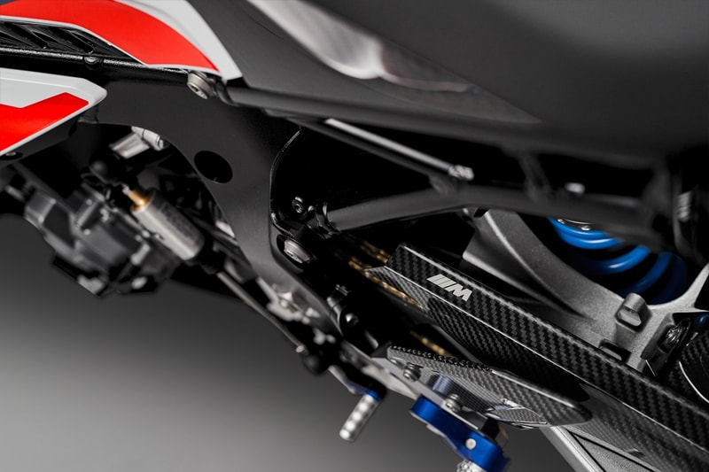 BMW Motorrad 正式發表首款 M 系車型 M 1000 RR