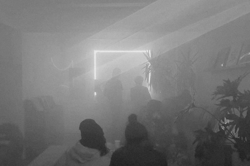 曾推倒过柏林墙的电子乐，如何在北上成深的地下俱乐部场景中成长？