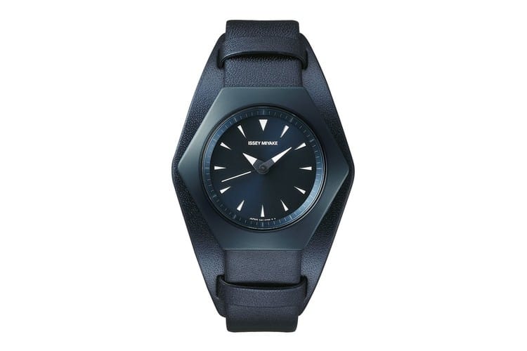 Issey Miyake 攜手 Konstantin Grcic 打造限量聯乘錶款 Roku