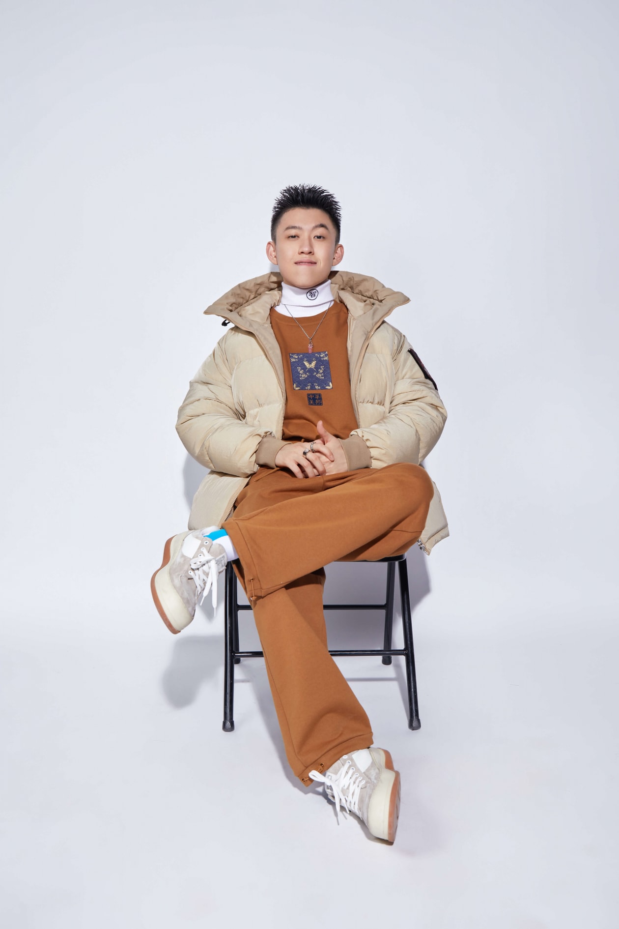 Rich Brian 出演美特斯邦威的中华美邦系列概念大片