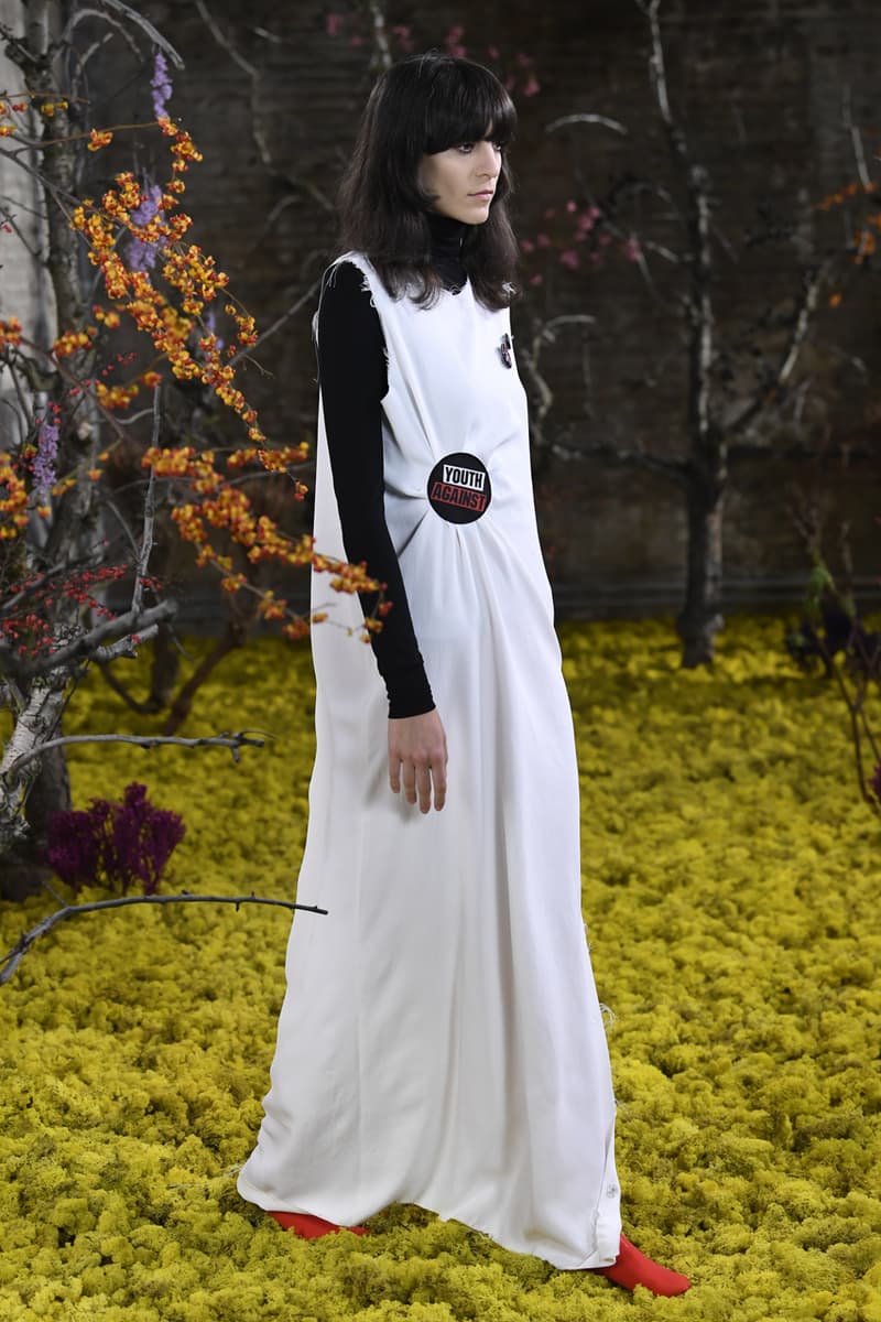 Raf Simons 2021 春夏系列時裝秀