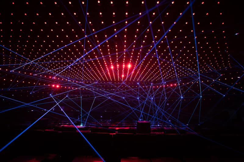 UGG 于 TX 淮海打造「FEEL THE NIGHT」主题派对