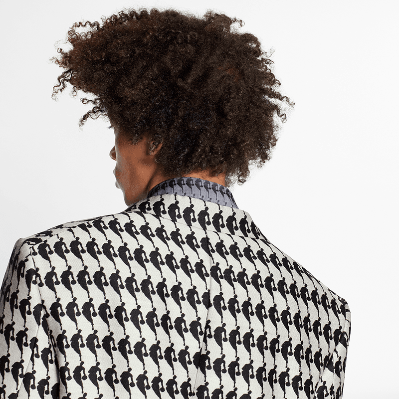 Louis Vuitton x NBA 最新聯名系列與歐布萊恩總冠軍獎盃旅行箱正式發佈