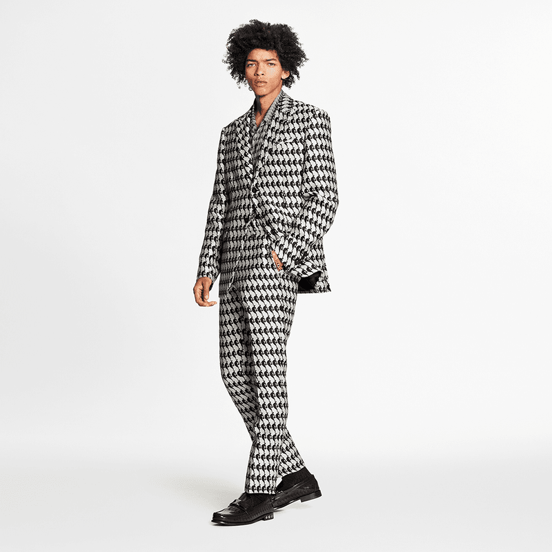 Louis Vuitton x NBA 最新聯名系列與歐布萊恩總冠軍獎盃旅行箱正式發佈