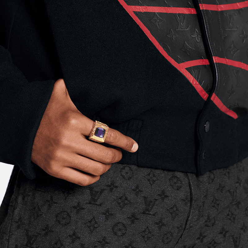 Louis Vuitton x NBA 最新聯名系列與歐布萊恩總冠軍獎盃旅行箱正式發佈