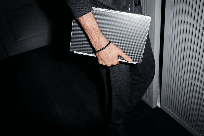 Porsche Design 携手 Acer 打造全新 Book RS 及周边系列