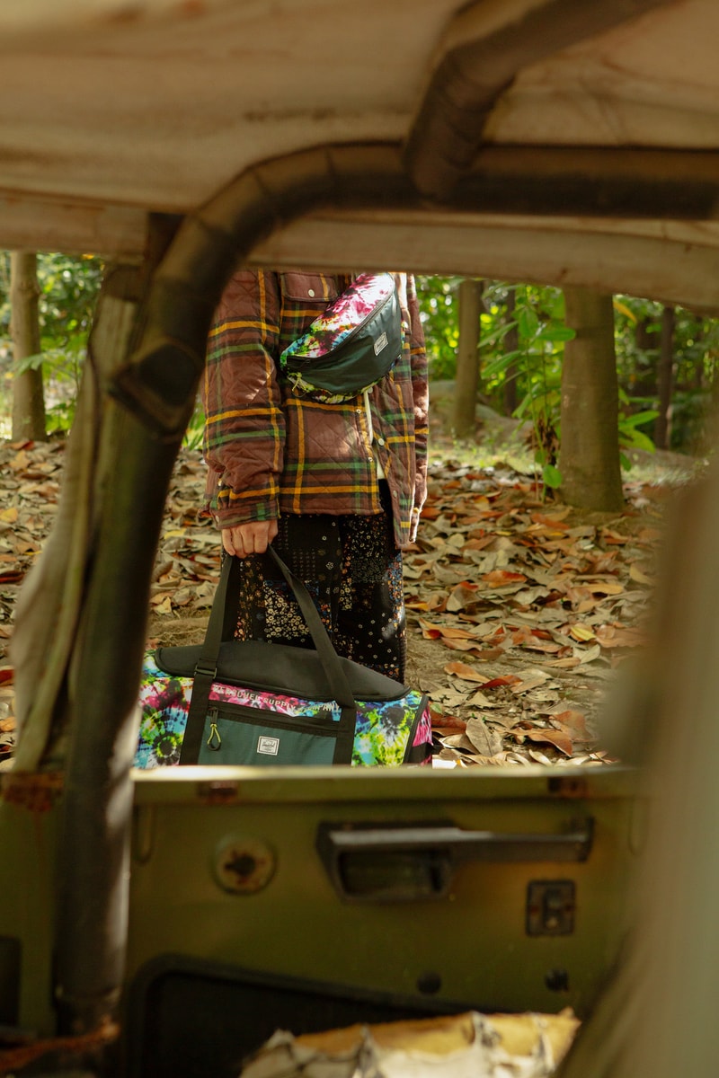 Urban Outfitters x Herschel 发布全新扎染联名系列