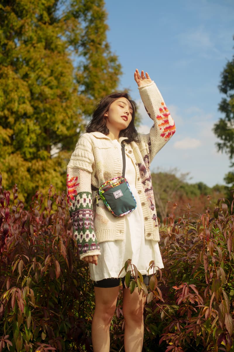 Urban Outfitters x Herschel 发布全新扎染联名系列