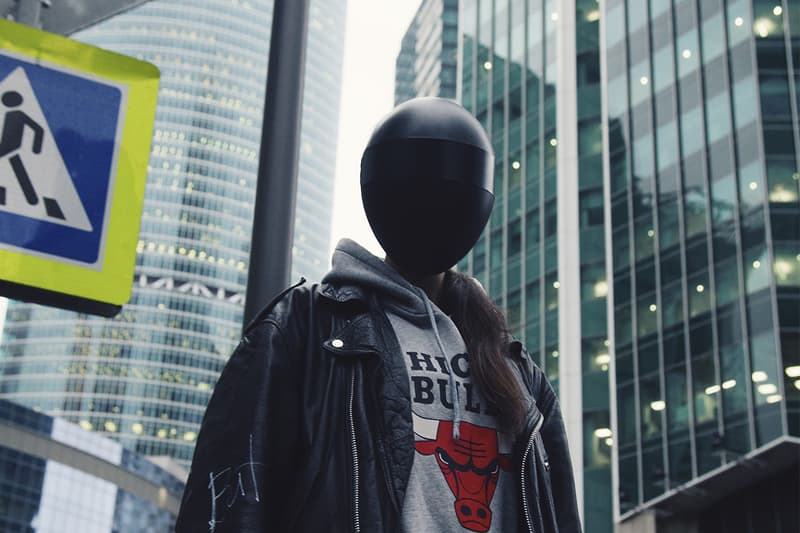 Blanc 推出激似電音雙人組「Daft Punk」風格造型防護面罩