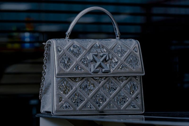 Off-White™ 推出限定一枚「Bid for the Louvre」獨家手袋