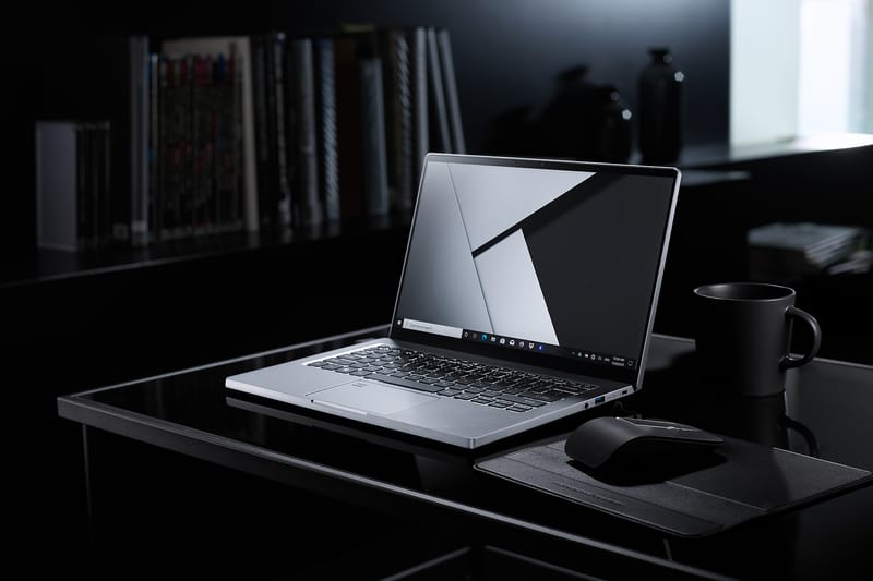 Porsche Design 携手 Acer 打造全新 Book RS 及周边系列