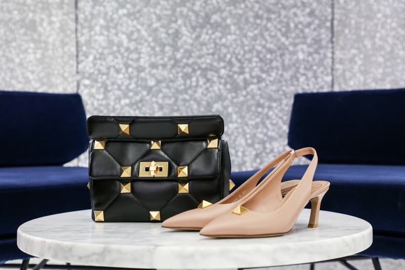 VALENTINO 2021 早春系列及 Romanstud 包款正式发布