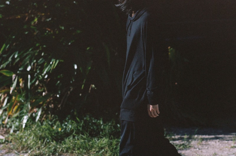 COMOLI 2021 春夏系列 Lookbook 正式登場
