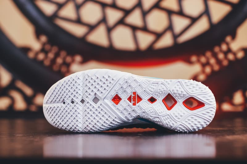 细节近赏 Nike LeBron 18「恭喜发财」别注配色