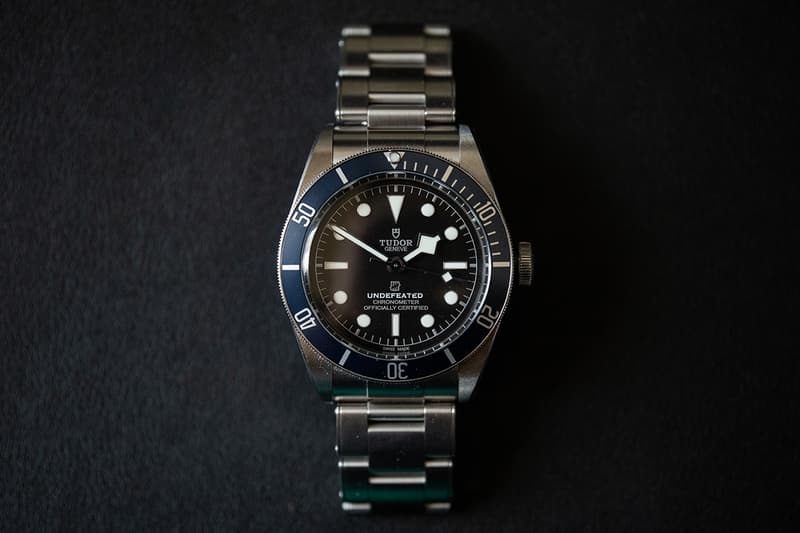 Tudor 攜手 UNDEFEATED 打造全新聯乘 Black Bay 腕錶
