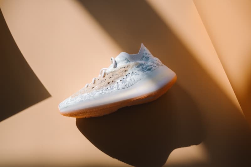 率先近賞 YEEZY BOOST 380 全新配色「Yecoraite」