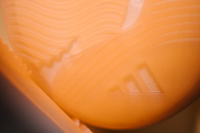 率先近賞 YEEZY BOOST 380 全新配色「Yecoraite」