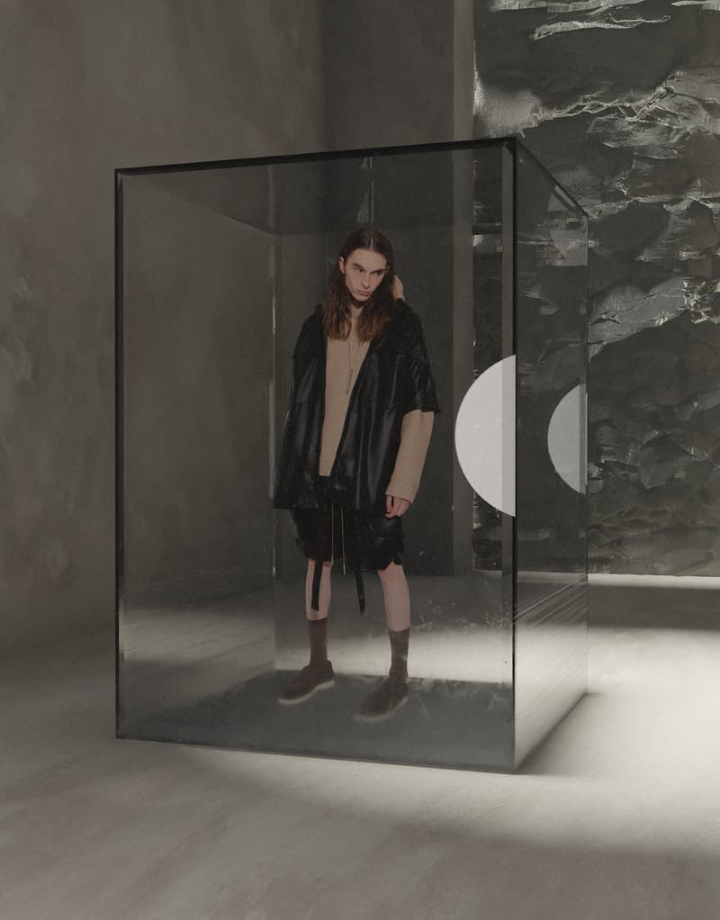 法国时装品牌 ARNODEFRANCE 发布「巨石上的独松」系列 