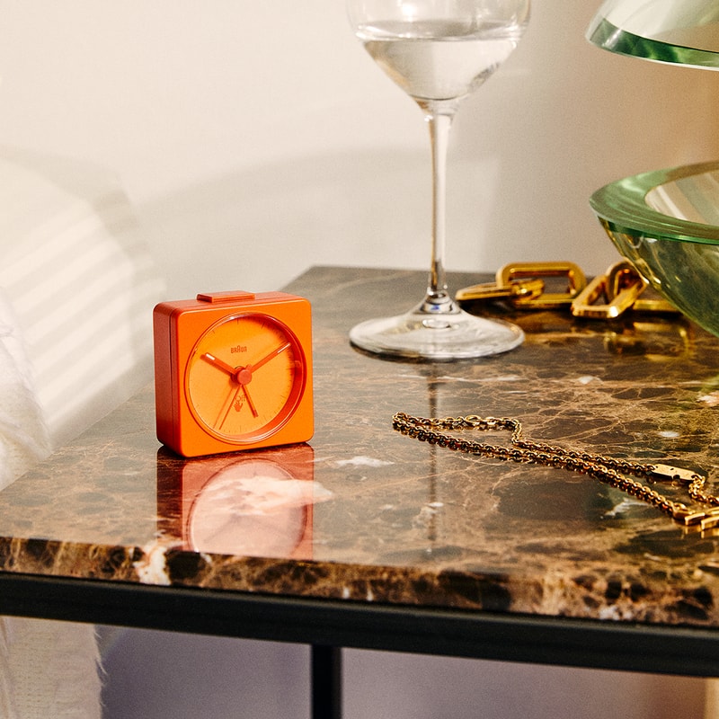 Virgil Abloh 打造 Off-White™ x Braun 最新聯名鬧鐘正式登場